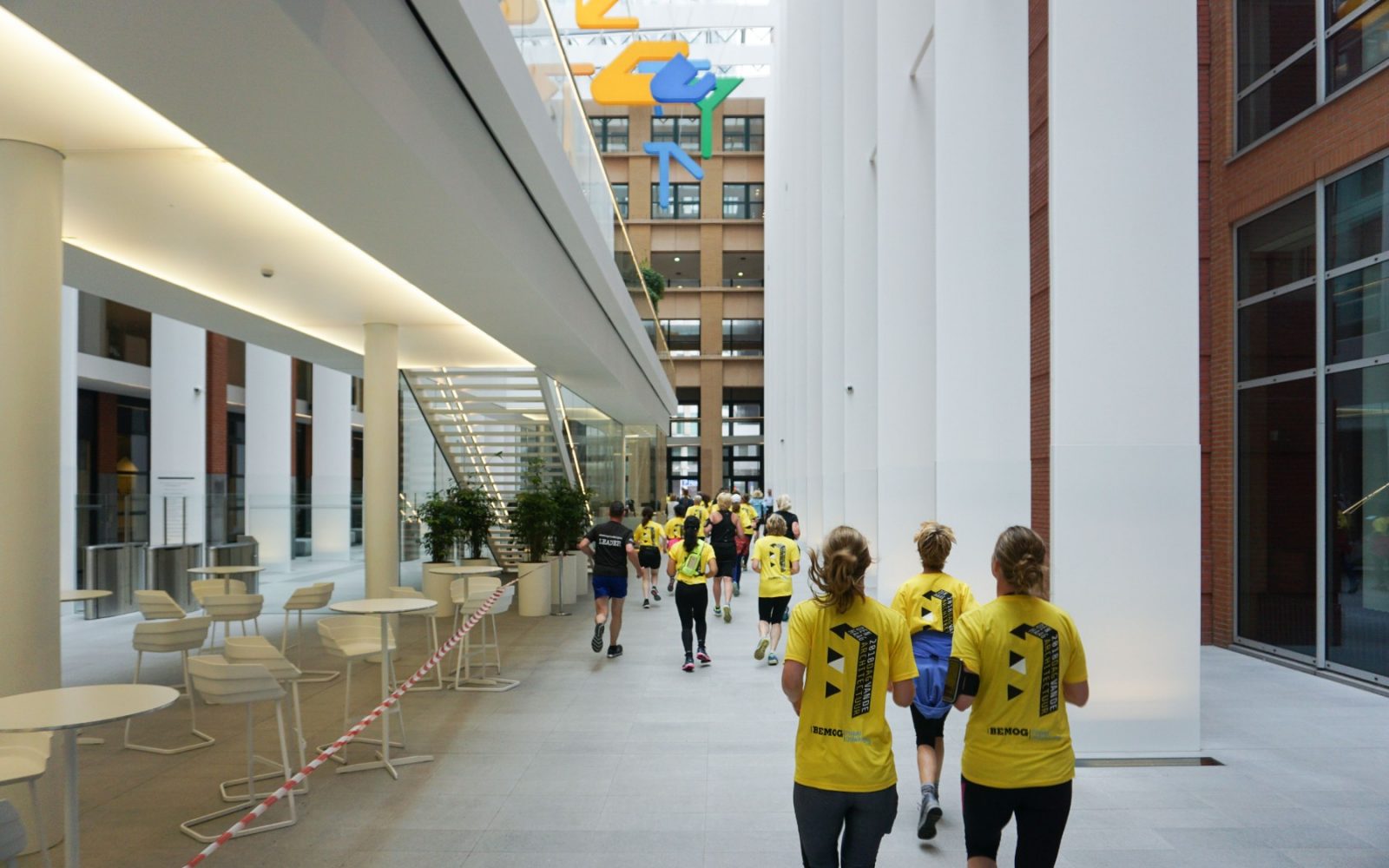 Architecture run door atrium ministerie VWS
