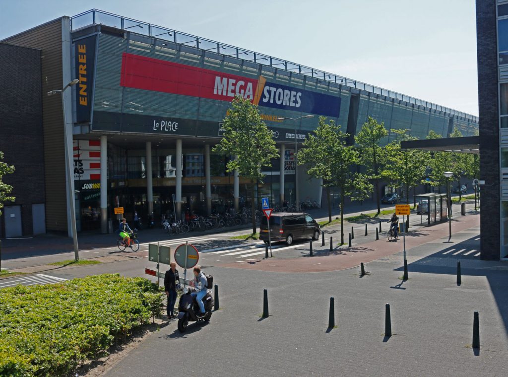 6. Megastores